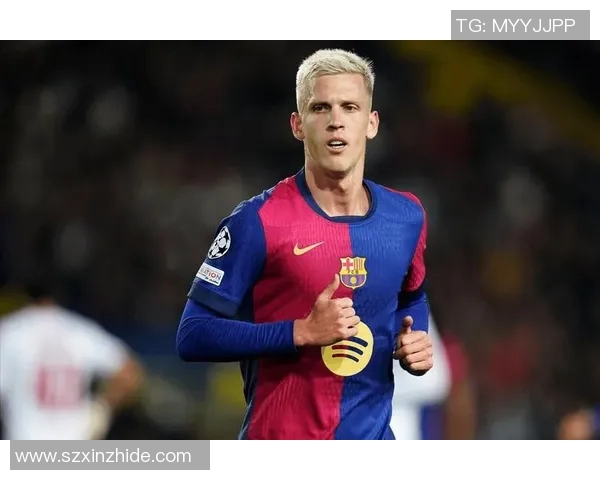 当红足球巨星化身白发老人展现别样风采引发球迷热议